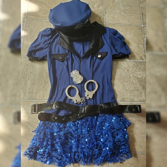 Spirit Halloween Other - Spirit Officer Hottie Costume Sz S